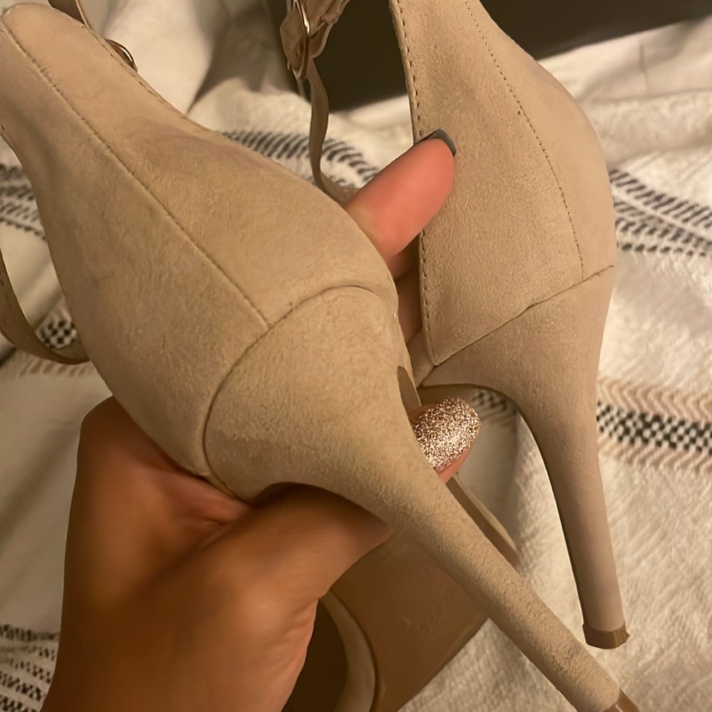 Amazon Nude Stiletto Pump Heels 8.5 - Picture 8 of 8
